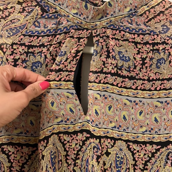 Keyhole neck, open back romper! - Picture 3 of 7